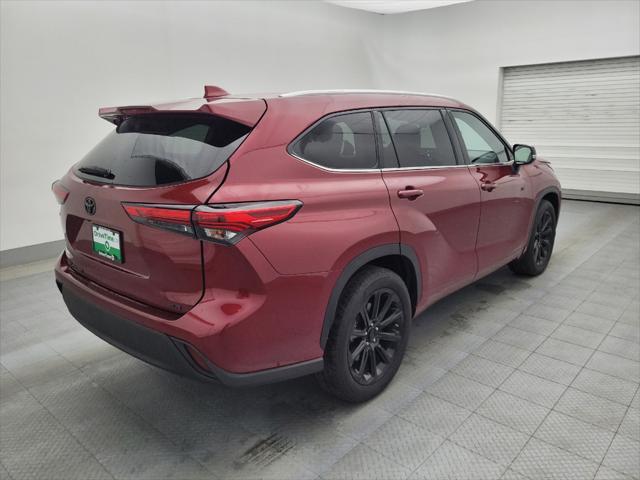 used 2022 Toyota Highlander car, priced at $31,695