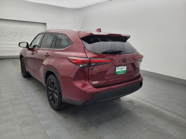 used 2022 Toyota Highlander car, priced at $31,695