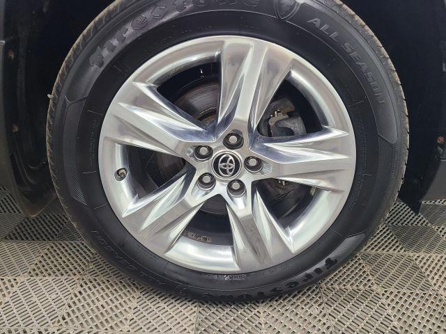 used 2016 Toyota Highlander car
