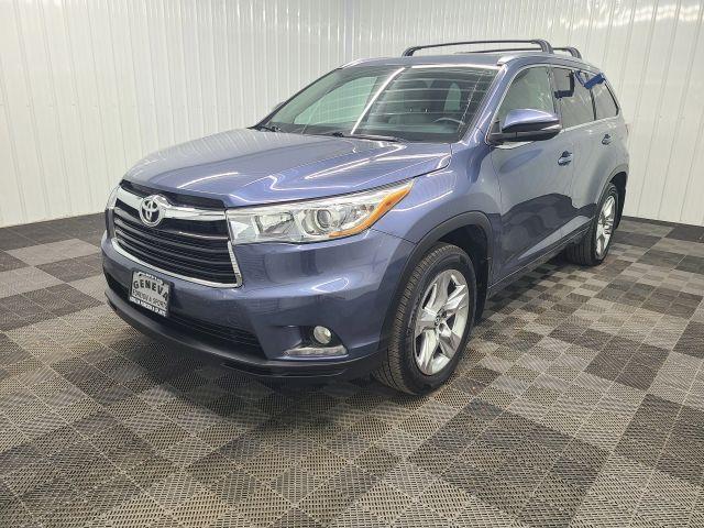 used 2016 Toyota Highlander car