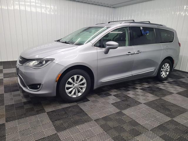 used 2018 Chrysler Pacifica car, priced at $13,444