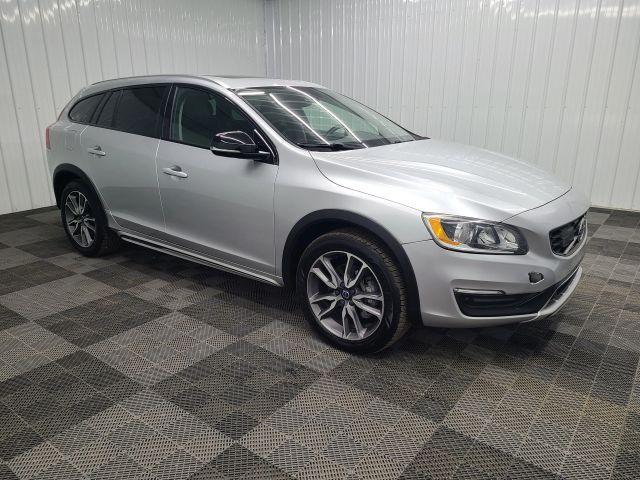 used 2018 Volvo V60 Cross Country car, priced at $18,995