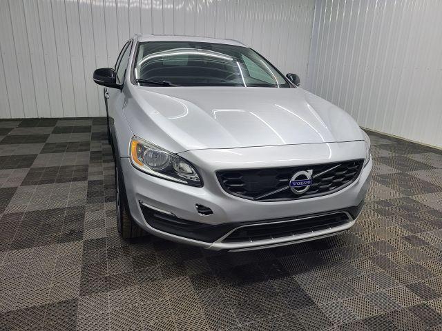 used 2018 Volvo V60 Cross Country car, priced at $18,995
