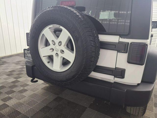 used 2015 Jeep Wrangler Unlimited car, priced at $18,995