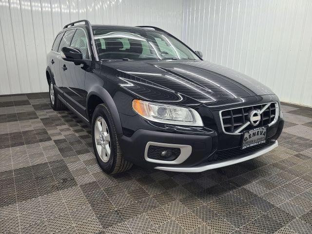 used 2013 Volvo XC70 car, priced at $12,995