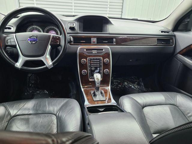 used 2013 Volvo XC70 car, priced at $12,995