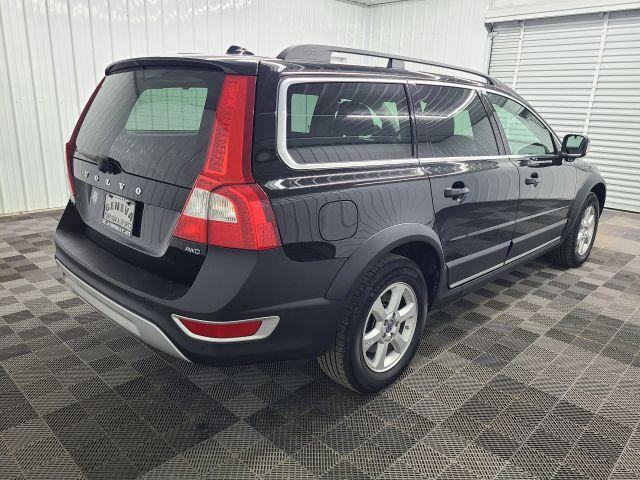 used 2013 Volvo XC70 car, priced at $12,995