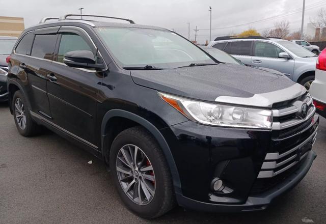 used 2017 Toyota Highlander car, priced at $24,995