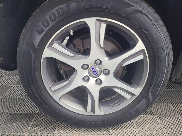 used 2015 Volvo XC60 car, priced at $13,995