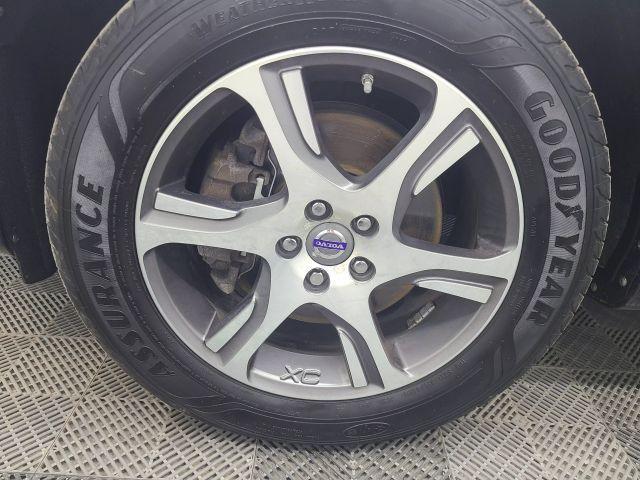 used 2015 Volvo XC60 car, priced at $13,995
