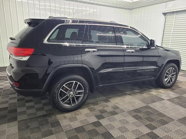 used 2017 Jeep Grand Cherokee car, priced at $18,441