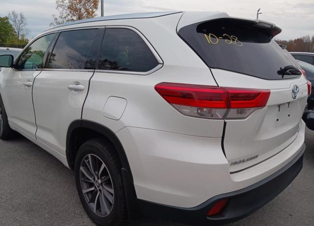 used 2018 Toyota Highlander car, priced at $22,995