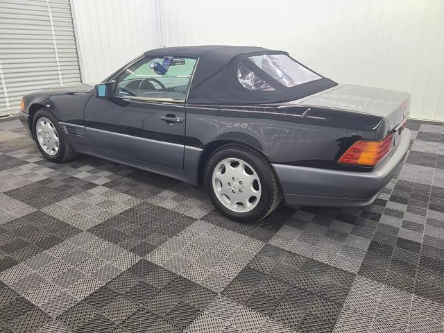 used 1992 Mercedes-Benz SL-Class car, priced at $7,777