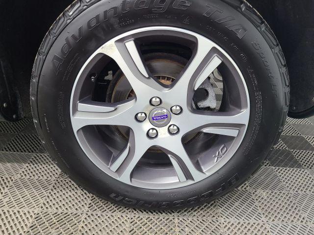 used 2015 Volvo XC60 car, priced at $12,444