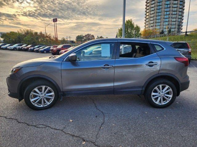 used 2017 Nissan Rogue Sport car