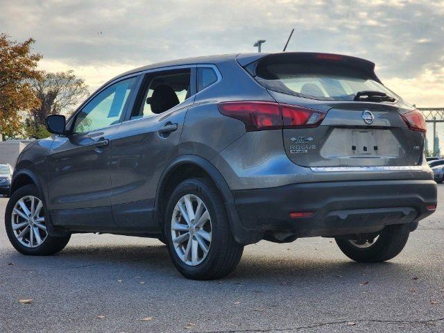 used 2017 Nissan Rogue Sport car