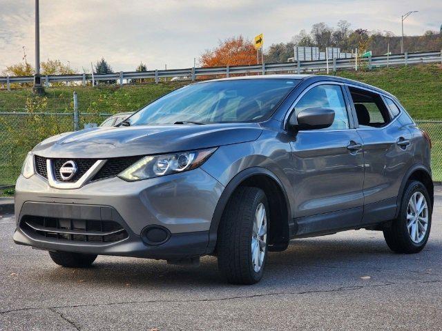 used 2017 Nissan Rogue Sport car