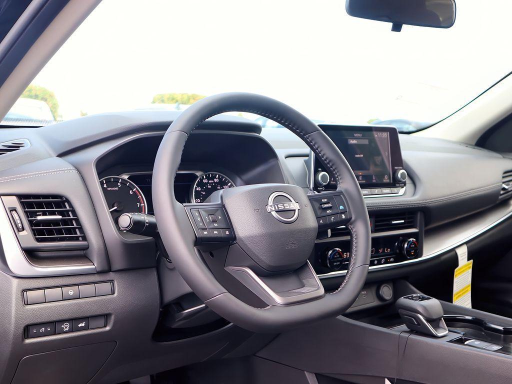 new 2025 Nissan Rogue car, priced at $33,277