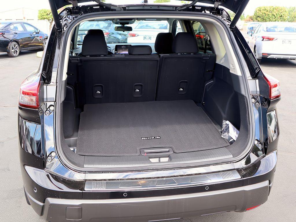 new 2025 Nissan Rogue car, priced at $33,277