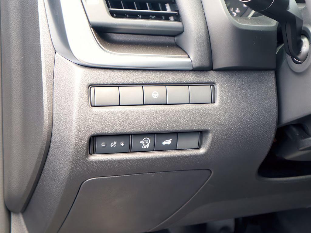 new 2025 Nissan Rogue car, priced at $33,277
