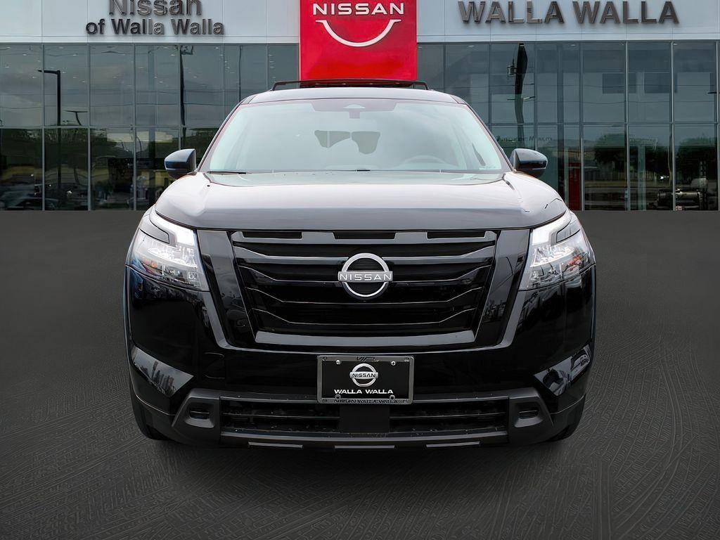 new 2025 Nissan Pathfinder car, priced at $46,350