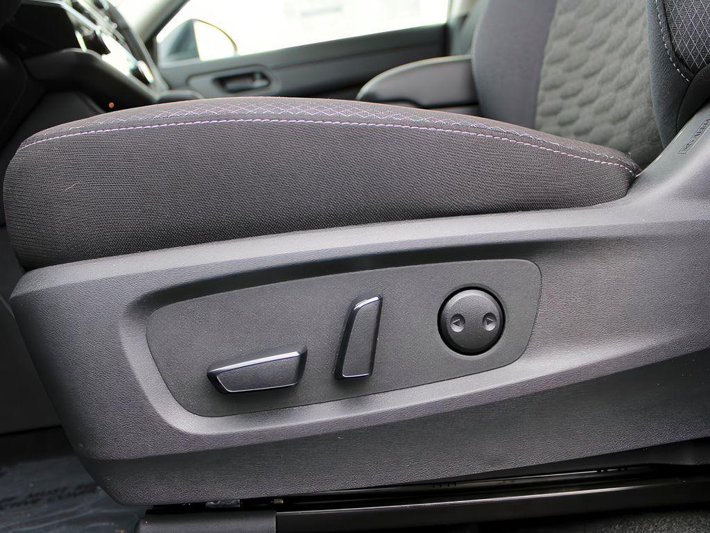 new 2025 Nissan Pathfinder car, priced at $46,350