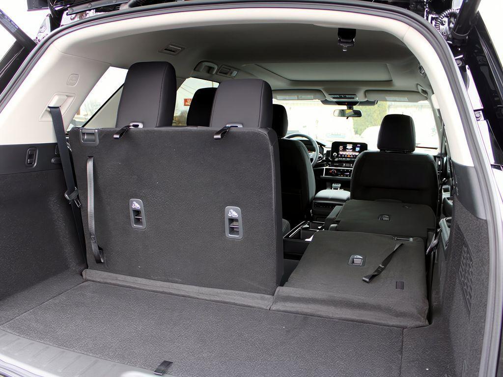 new 2025 Nissan Pathfinder car, priced at $46,350