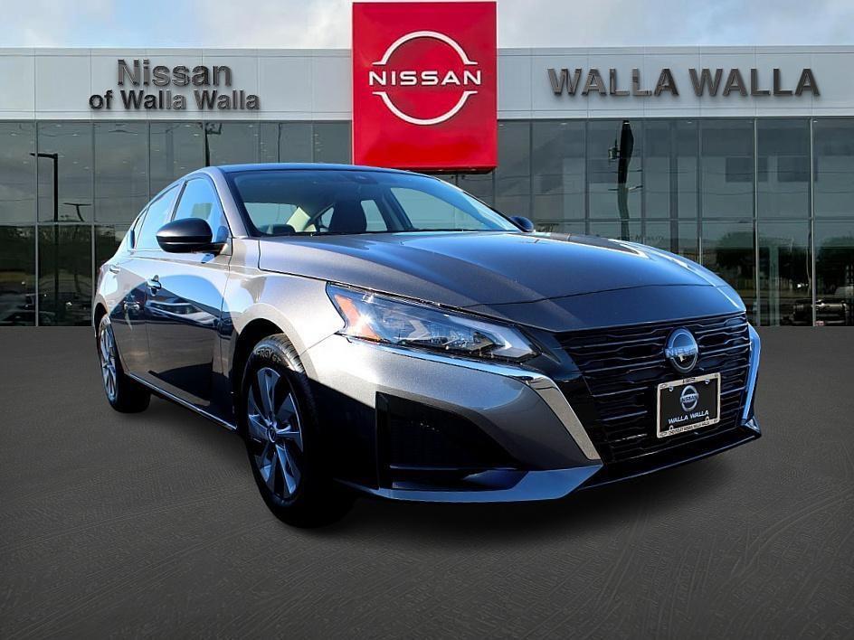 new 2025 Nissan Altima car, priced at $28,750