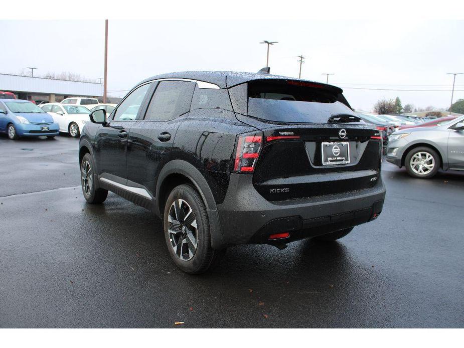 new 2025 Nissan Kicks car, priced at $30,759