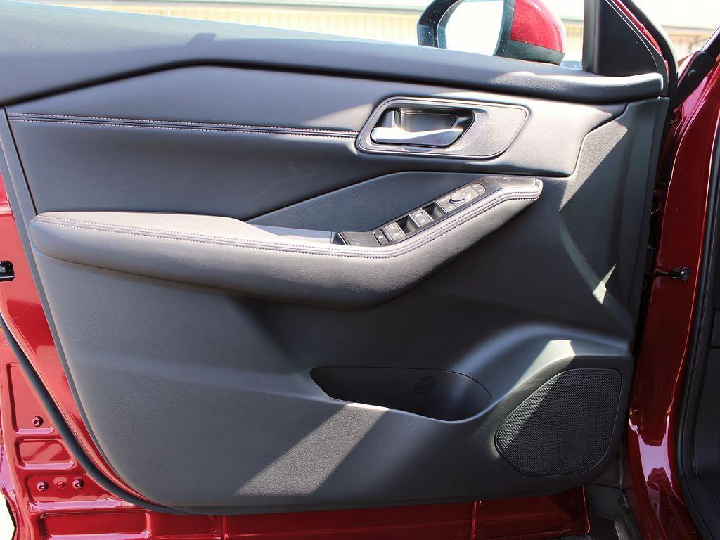 new 2025 Nissan Rogue car, priced at $39,997
