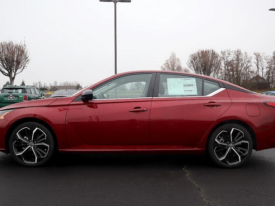 new 2024 Nissan Altima car, priced at $26,997