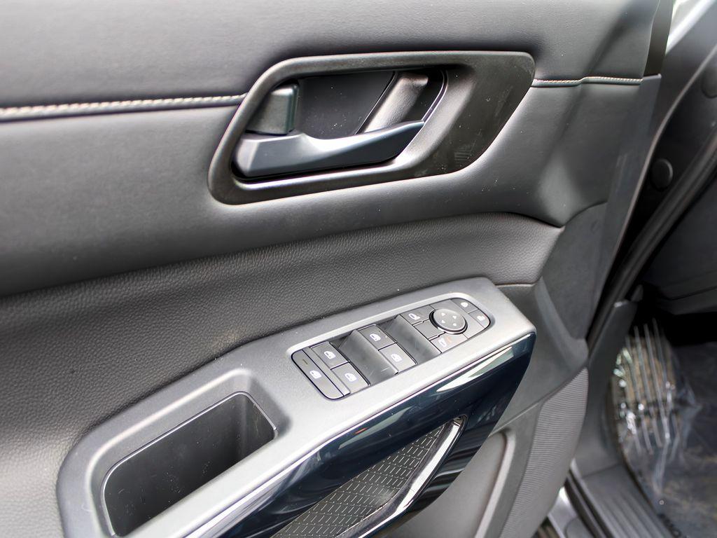 new 2025 Nissan Pathfinder car, priced at $46,905