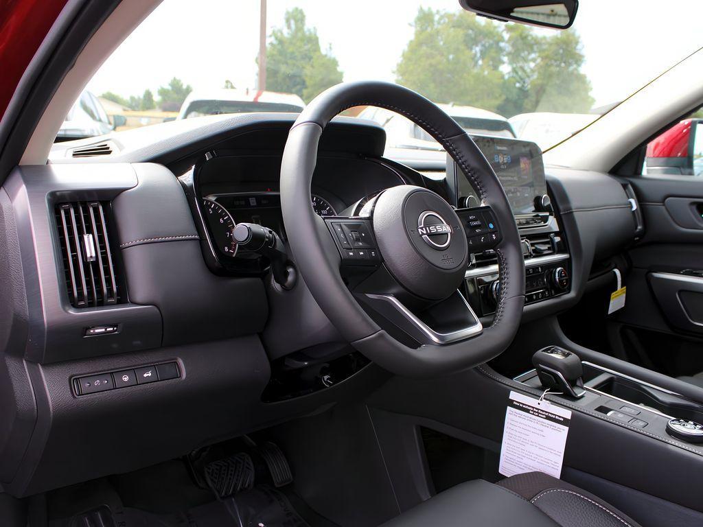 new 2025 Nissan Pathfinder car, priced at $47,425