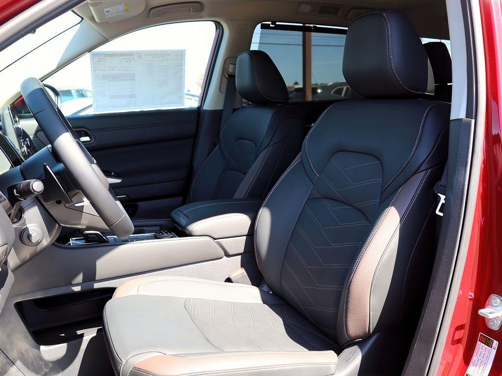 new 2025 Nissan Pathfinder car, priced at $57,605