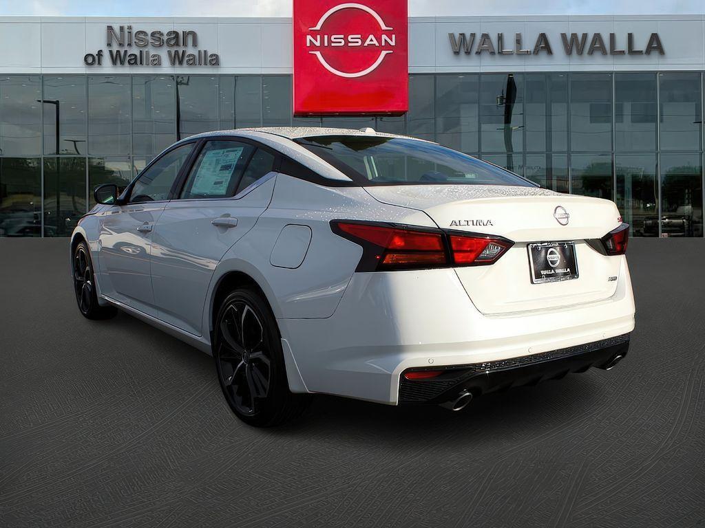new 2025 Nissan Altima car, priced at $33,999