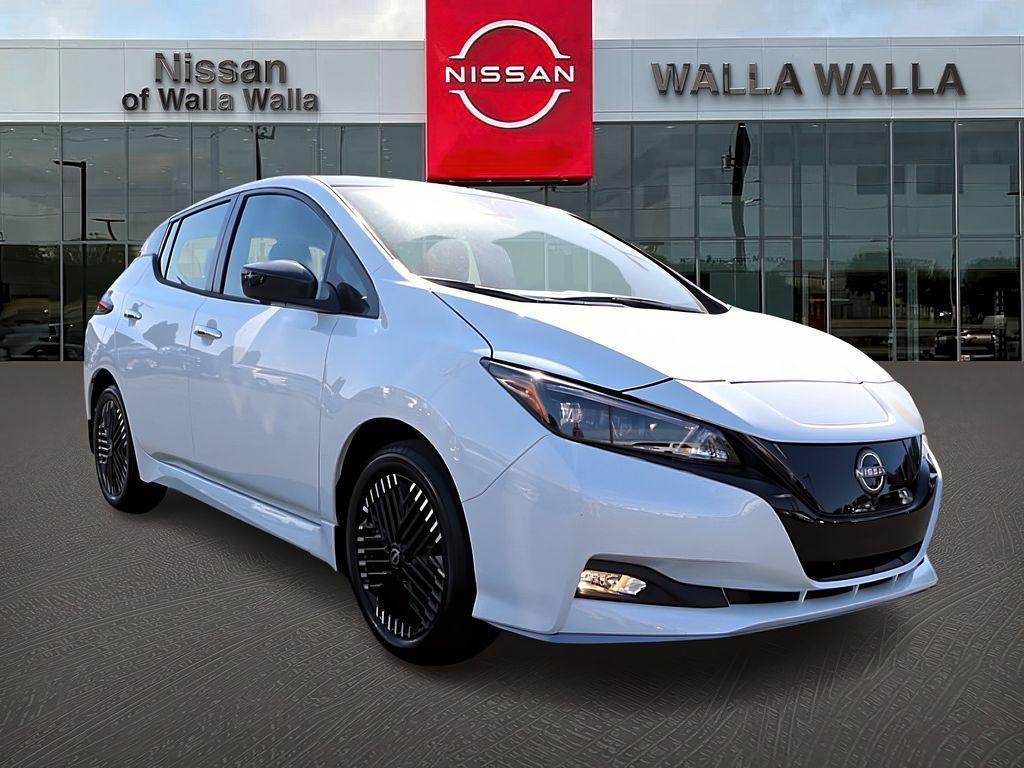 new 2025 Nissan Leaf car, priced at $35,297