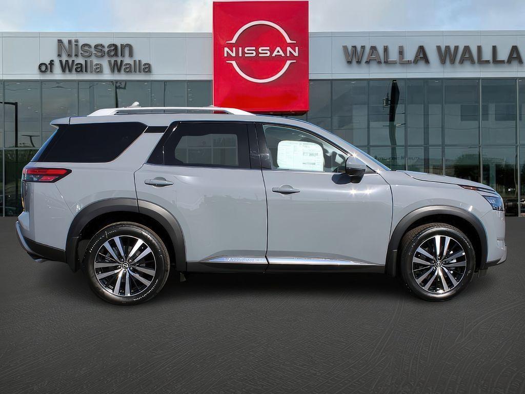 new 2025 Nissan Pathfinder car, priced at $55,599