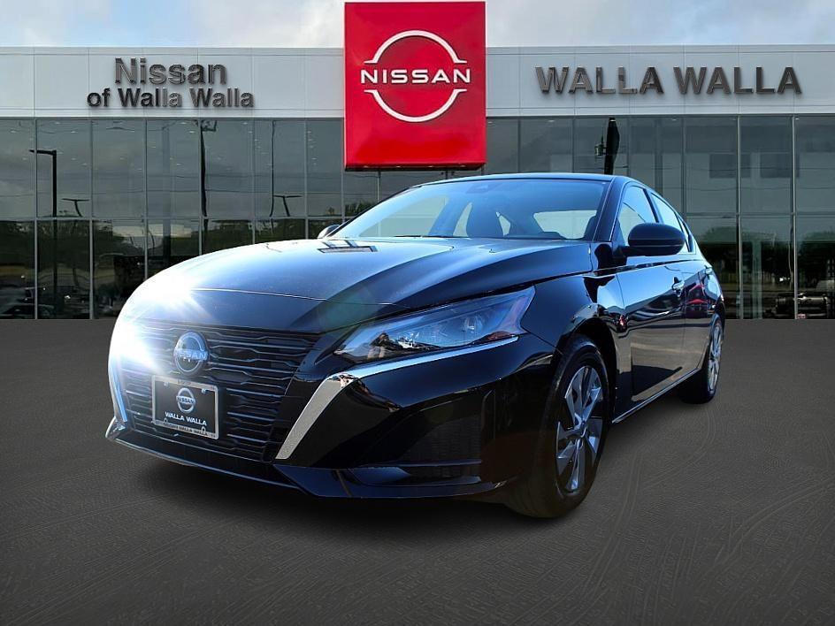 new 2025 Nissan Altima car, priced at $28,750