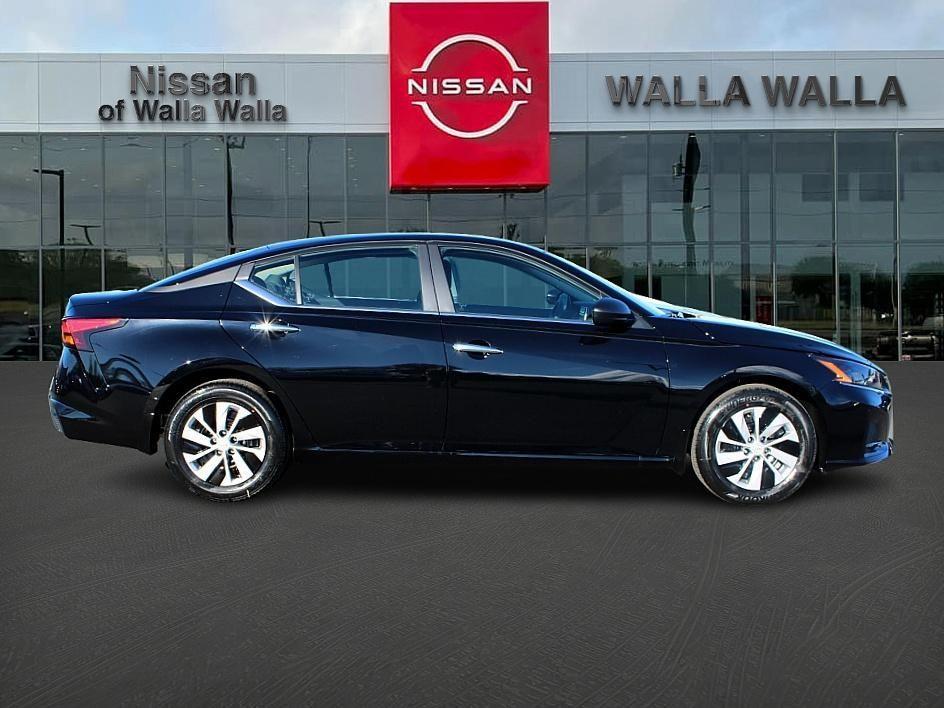 new 2025 Nissan Altima car, priced at $28,750