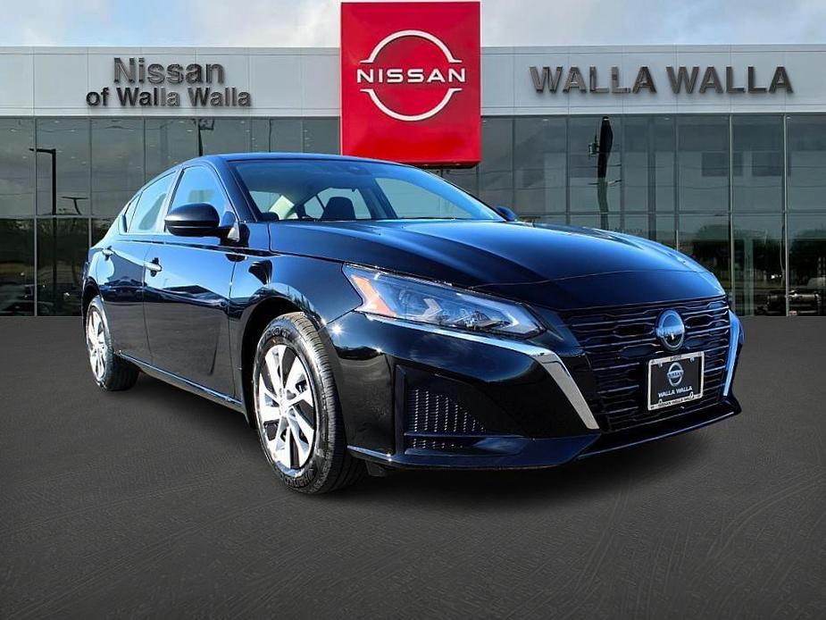 new 2025 Nissan Altima car, priced at $28,750