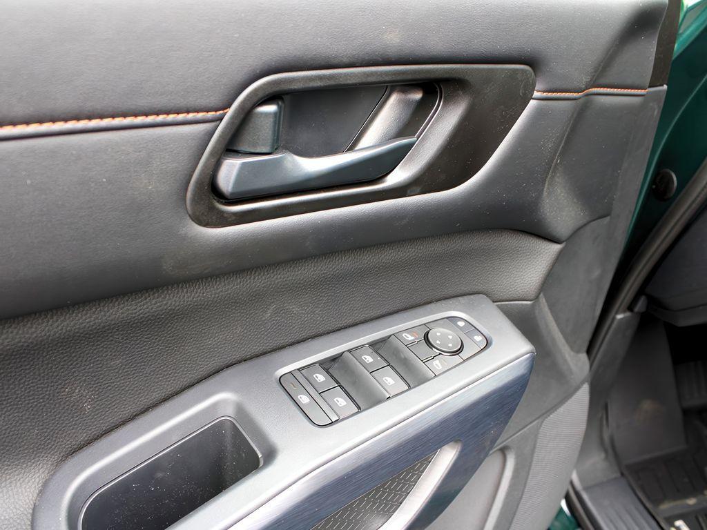 new 2025 Nissan Pathfinder car, priced at $46,998