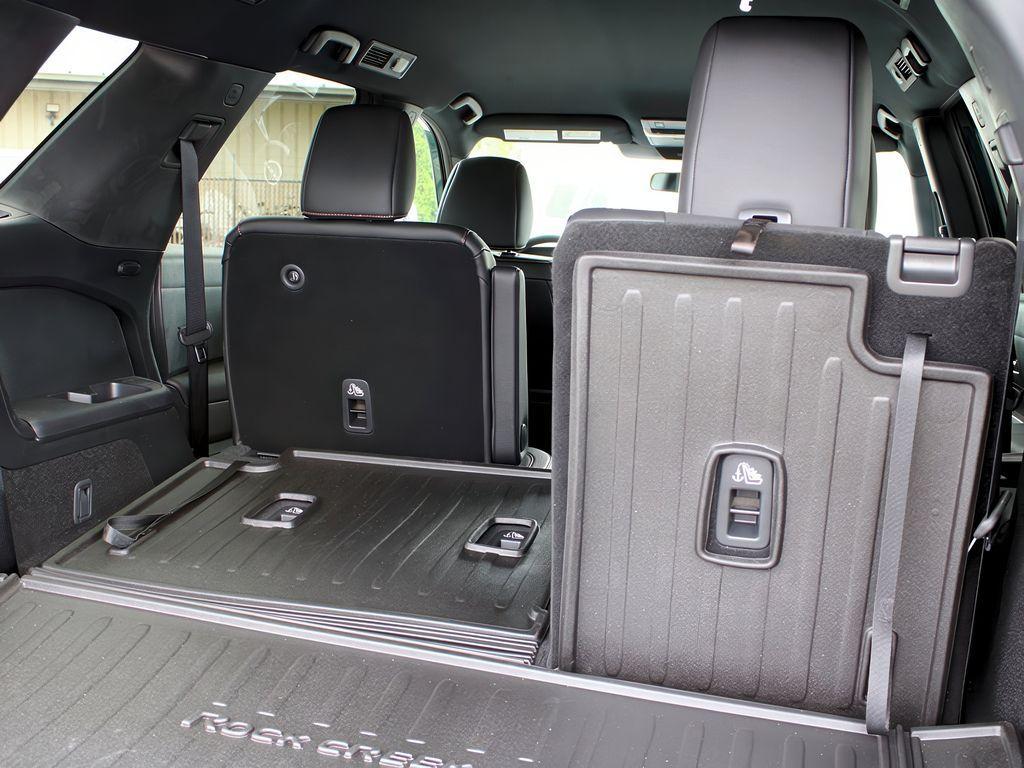 new 2025 Nissan Pathfinder car, priced at $46,998