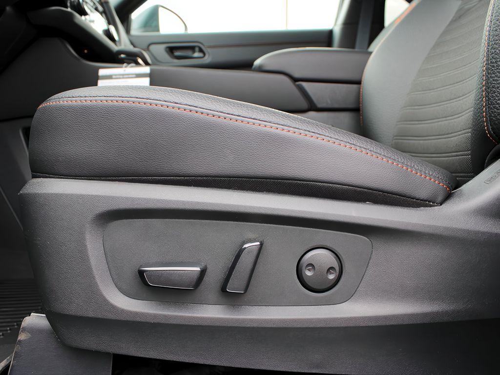 new 2025 Nissan Pathfinder car, priced at $46,998