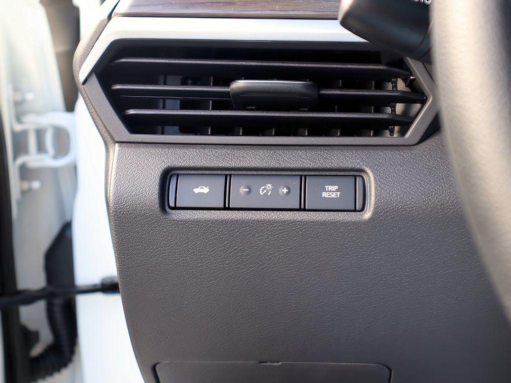 new 2025 Nissan Altima car, priced at $29,999