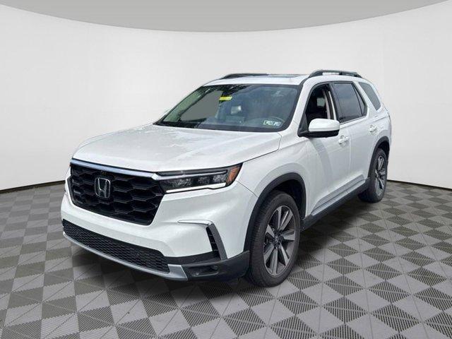 used 2025 Honda Pilot car, priced at $51,498