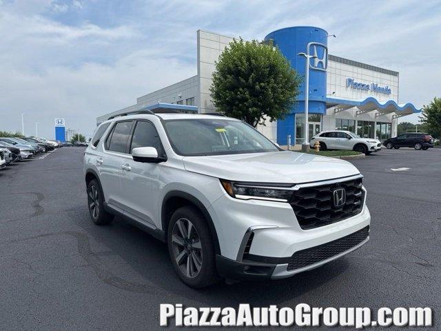 used 2025 Honda Pilot car, priced at $51,498