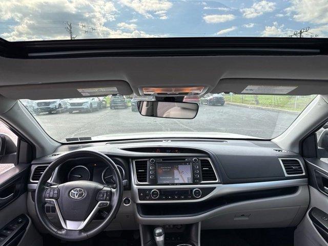 used 2019 Toyota Highlander car, priced at $29,598