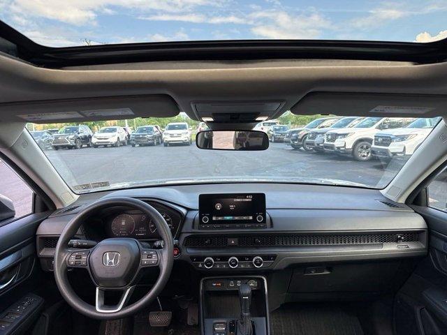 used 2023 Honda CR-V car, priced at $29,998
