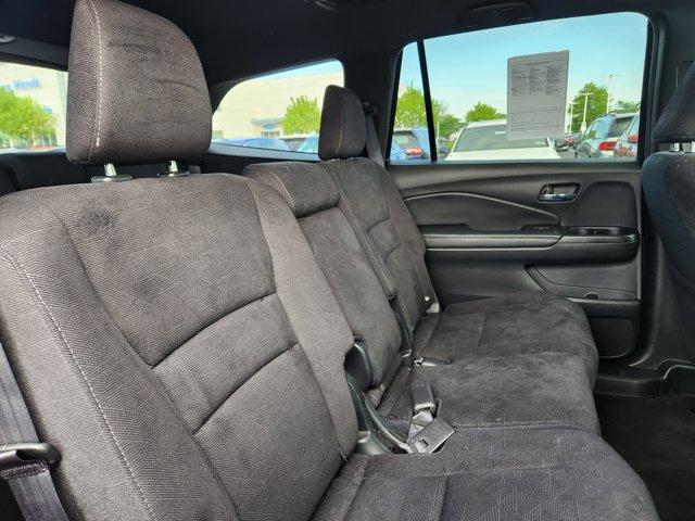 used 2022 Honda Pilot car, priced at $27,998