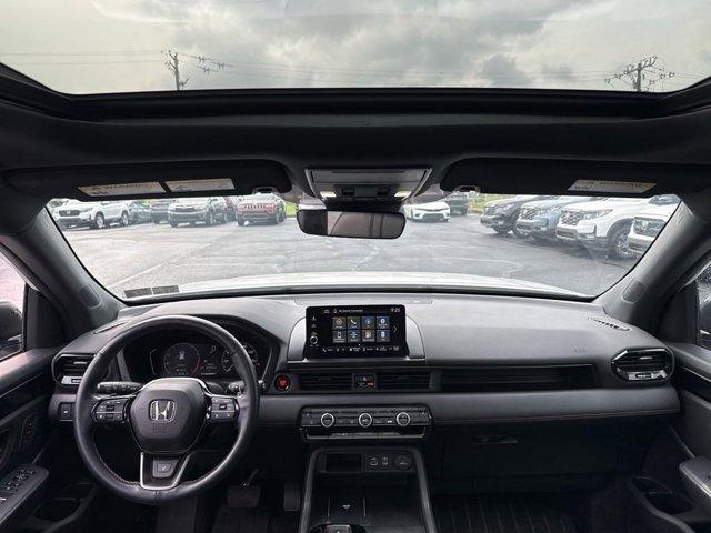 used 2023 Honda Pilot car, priced at $43,998